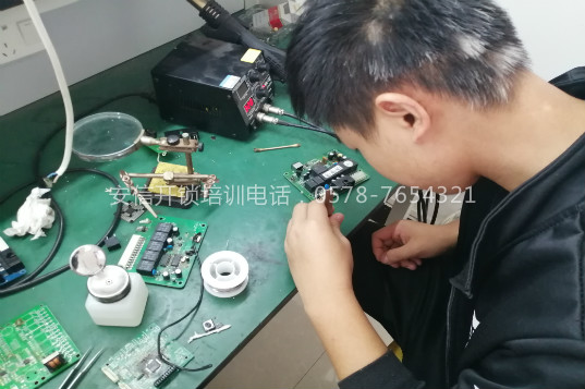 宜春學汽車配遙控技術(shù)怎么樣才能不被坑？